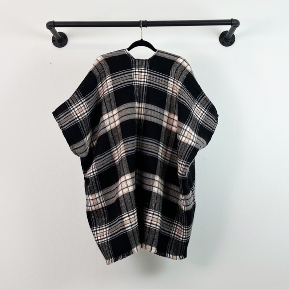NWT Loft Fringe Plaid Blanket Wrap Sweater Cardigan - Picture 6 of 7